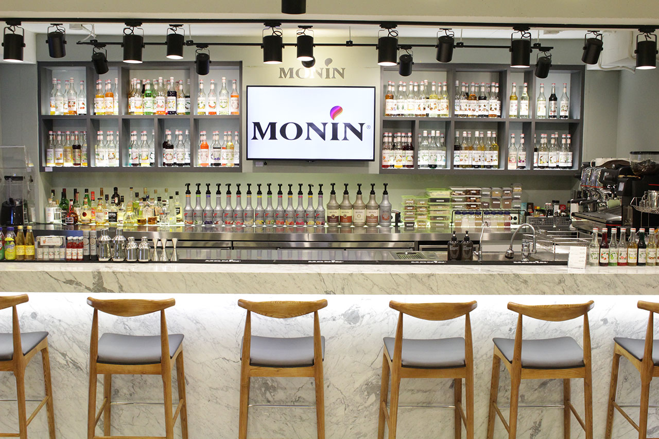 모닌 클래스 전경